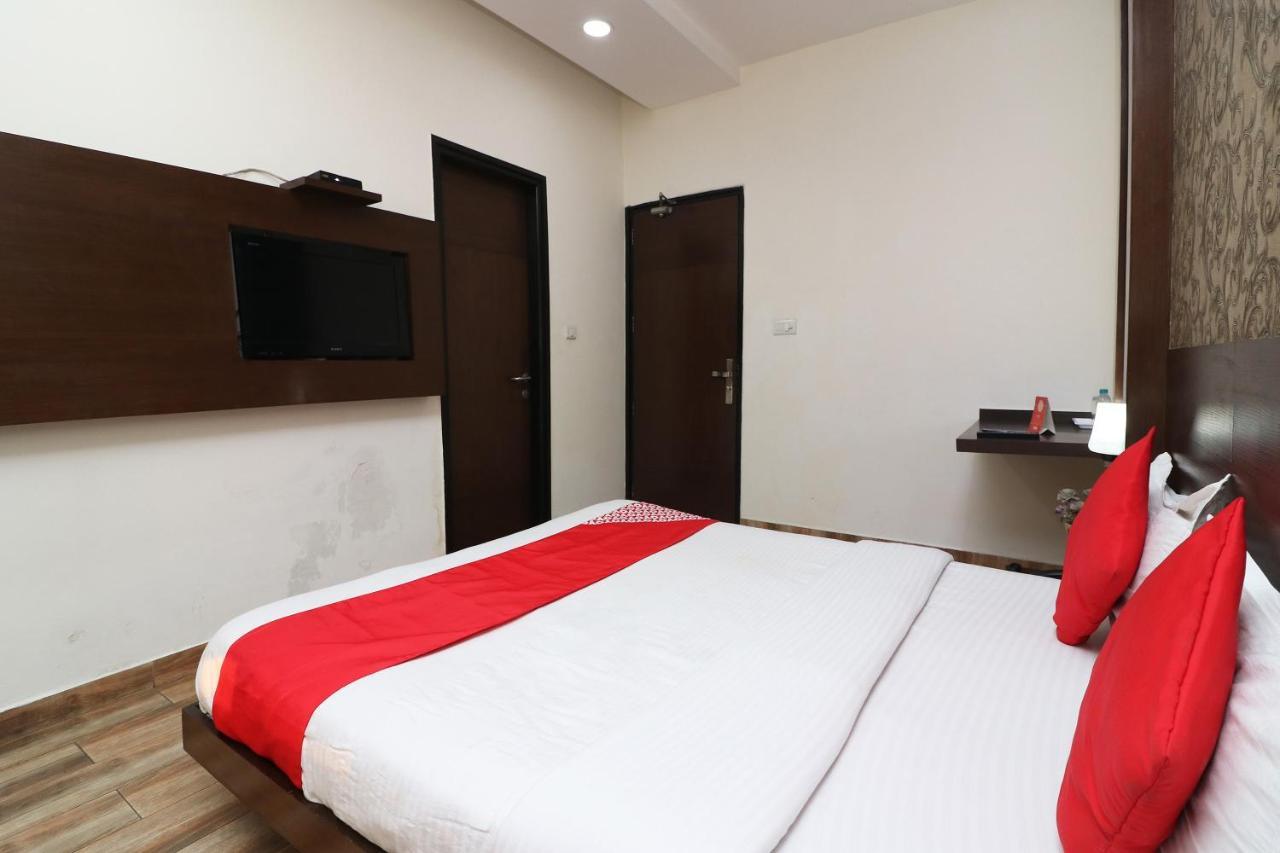 Oyo 18753 Hotel Glance Inn Nowe Delhi Zewnętrze zdjęcie
