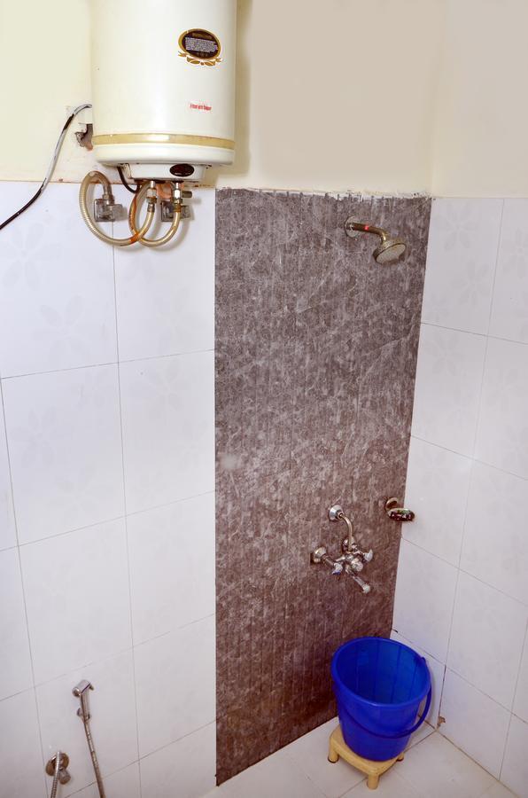Oyo 18753 Hotel Glance Inn Nowe Delhi Zewnętrze zdjęcie