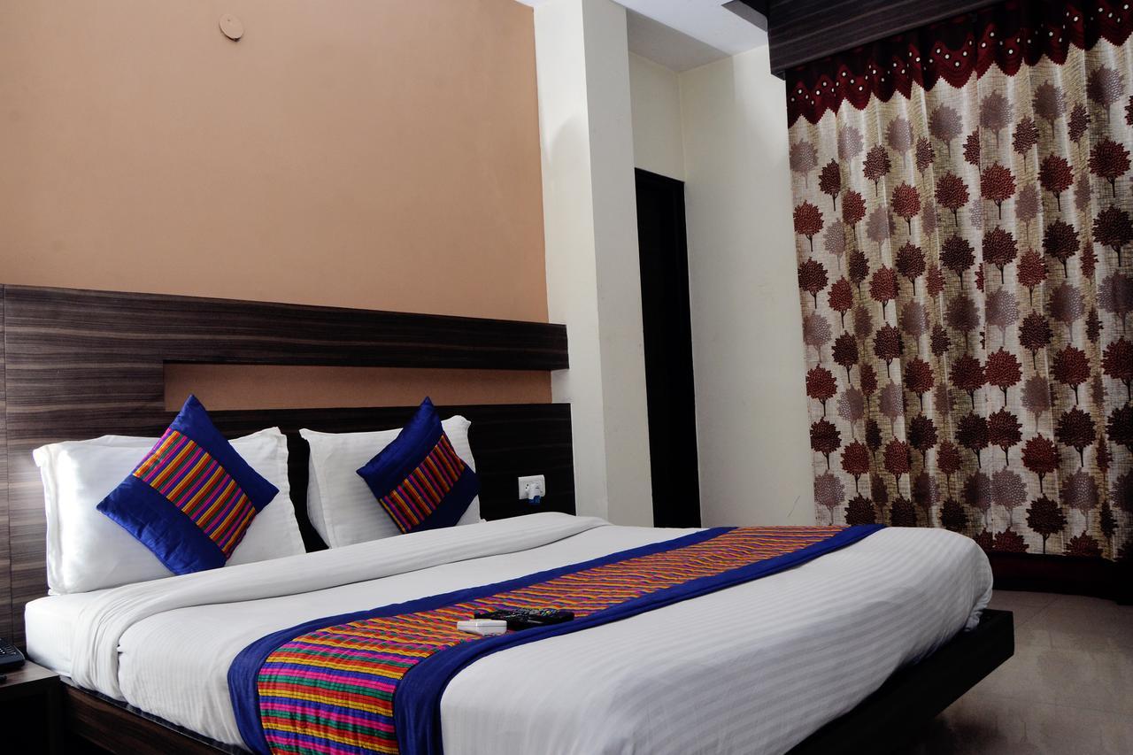 Oyo 18753 Hotel Glance Inn Nowe Delhi Zewnętrze zdjęcie