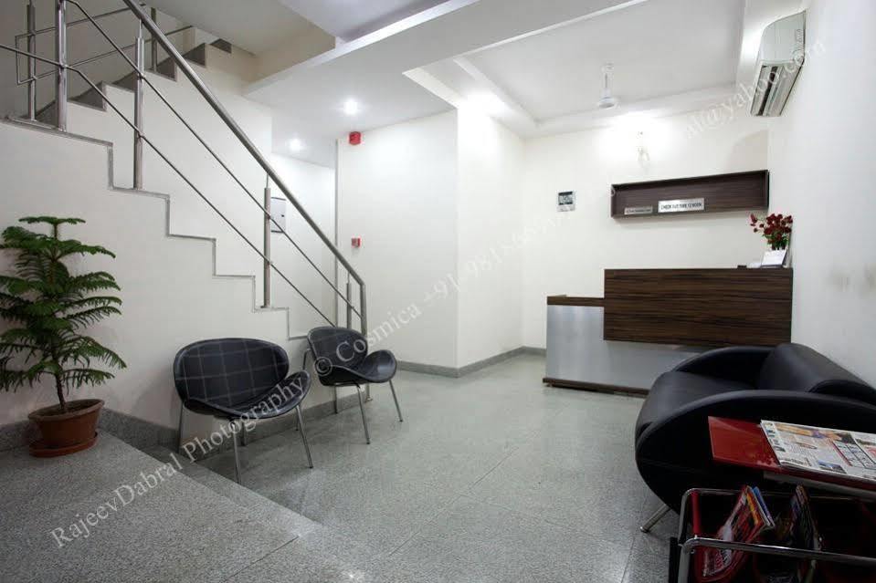 Oyo 18753 Hotel Glance Inn Nowe Delhi Zewnętrze zdjęcie
