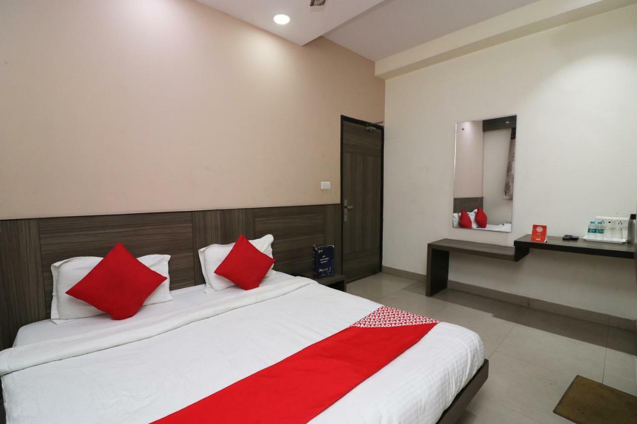 Oyo 18753 Hotel Glance Inn Nowe Delhi Zewnętrze zdjęcie